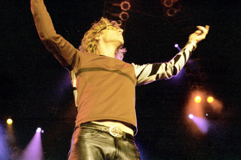 Rock star Ed Roland of Collective Soul at a rock n roll show