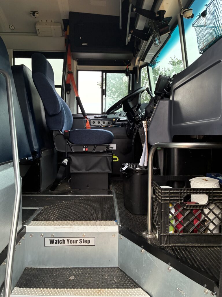 iPhone 16e AM 2517 interior
